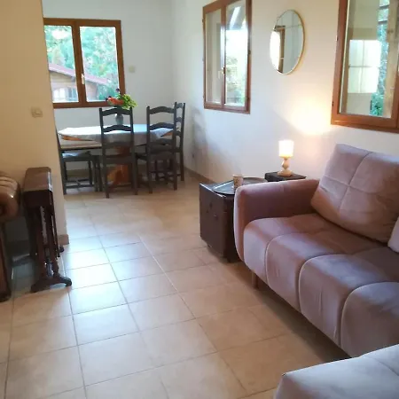 Σπίτι διακοπών Cocon, Jardin, Aux Portes De